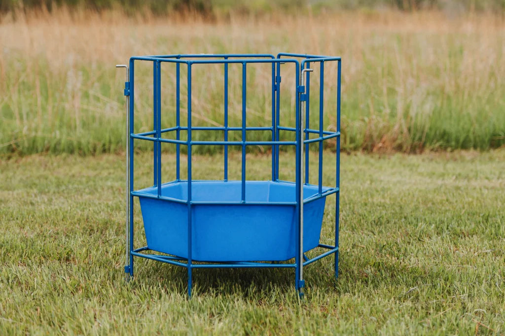 6-Sided Sectional Feeder w/Poly Tub (811)