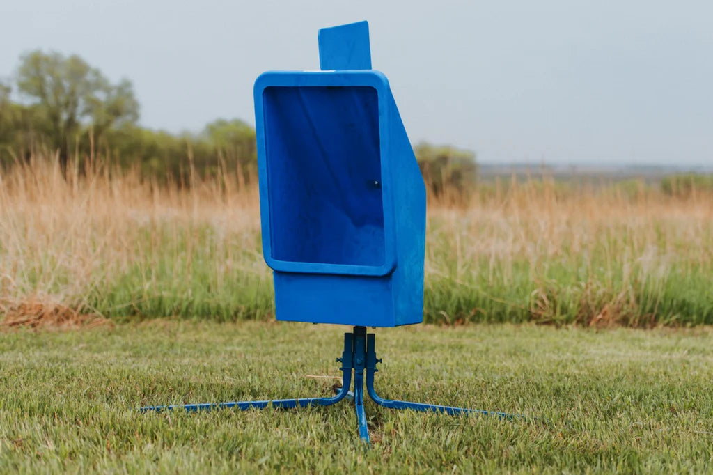 50 lb. Salt and Mineral Feeder, 4 Leg Base (805)